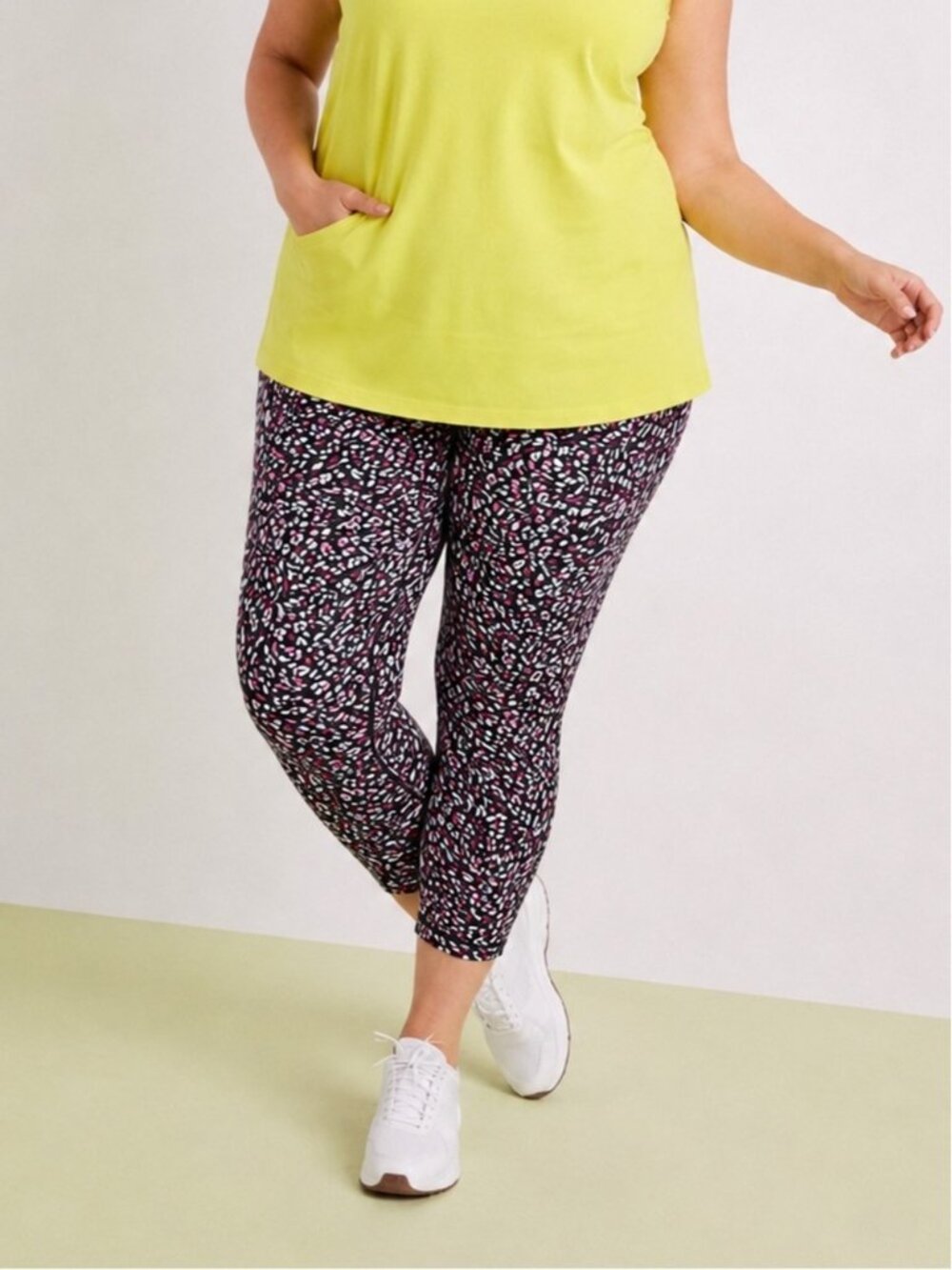 Penningtons Activezone Floral Crossover Waist Leggings Plus Size 2X Yoga Gym